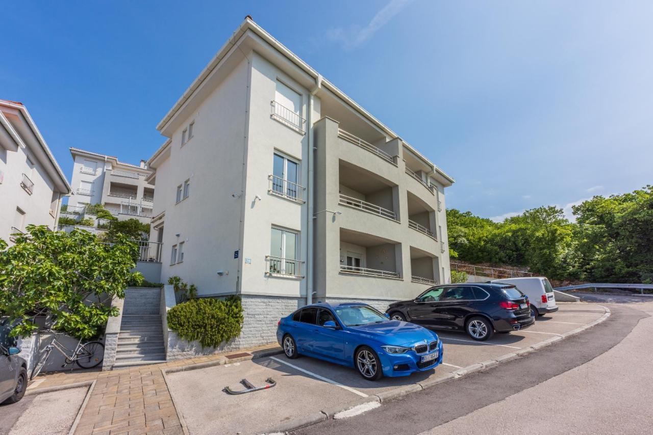 Apartments Andrea&Sander Crikvenica Eksteriør billede